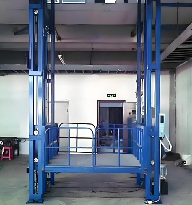 集安导轨式升降货梯